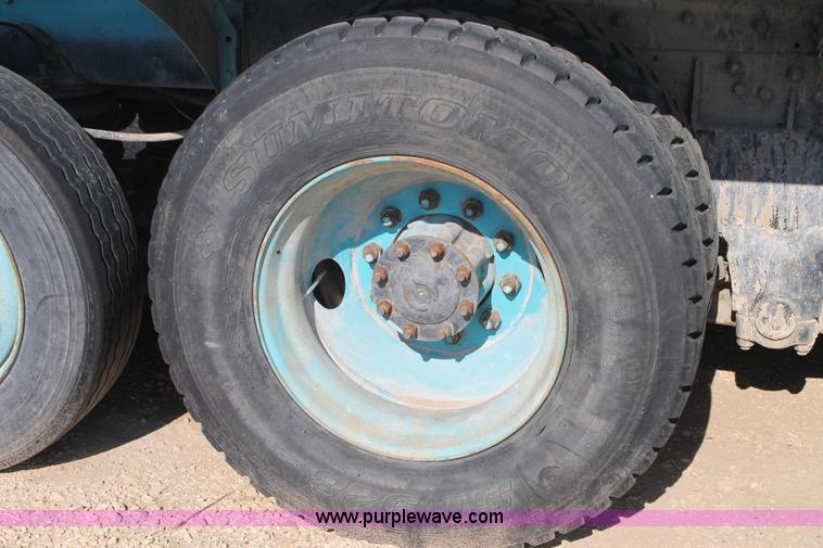 image for item G5743 1993 Kenworth W900 oilfield fabricated cement mixer truck