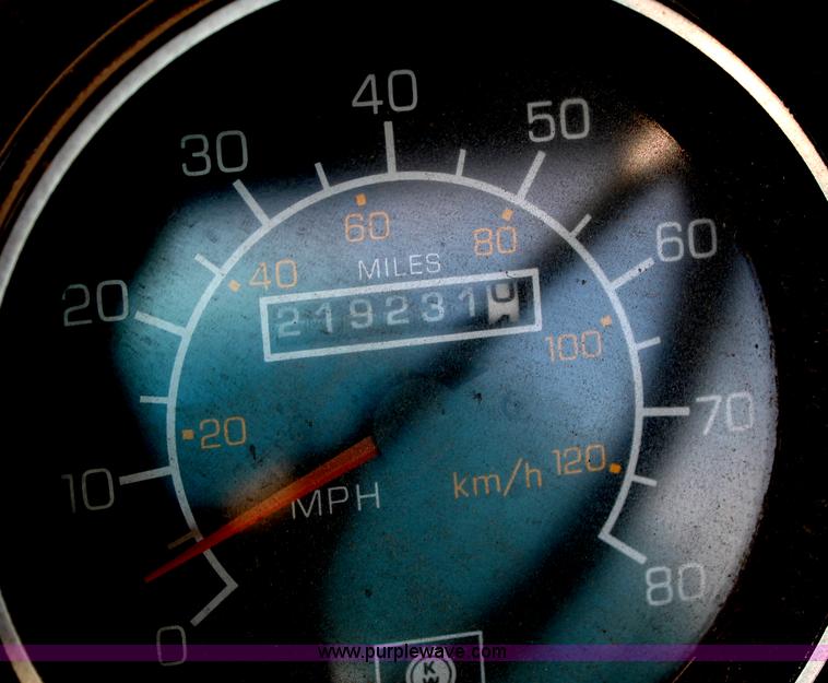 image for item G5743 1993 Kenworth W900 oilfield fabricated cement mixer truck