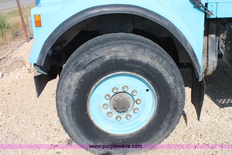 image for item G5743 1993 Kenworth W900 oilfield fabricated cement mixer truck