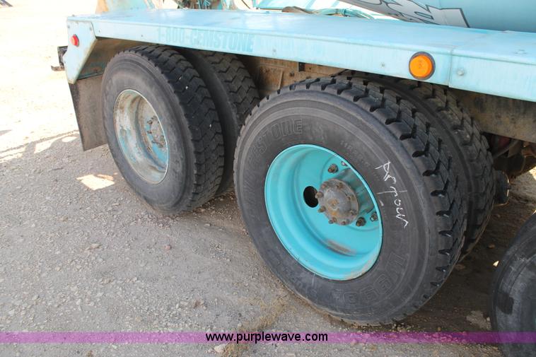 image for item G5743 1993 Kenworth W900 oilfield fabricated cement mixer truck