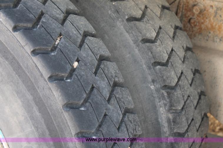 image for item G5743 1993 Kenworth W900 oilfield fabricated cement mixer truck