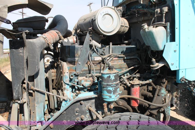 image for item G5743 1993 Kenworth W900 oilfield fabricated cement mixer truck