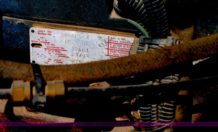 image for item G5743 1993 Kenworth W900 oilfield fabricated cement mixer truck