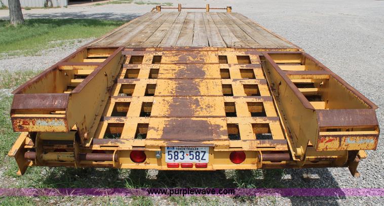 image for item G5745 1996 Belshe DT235 equipment trailer