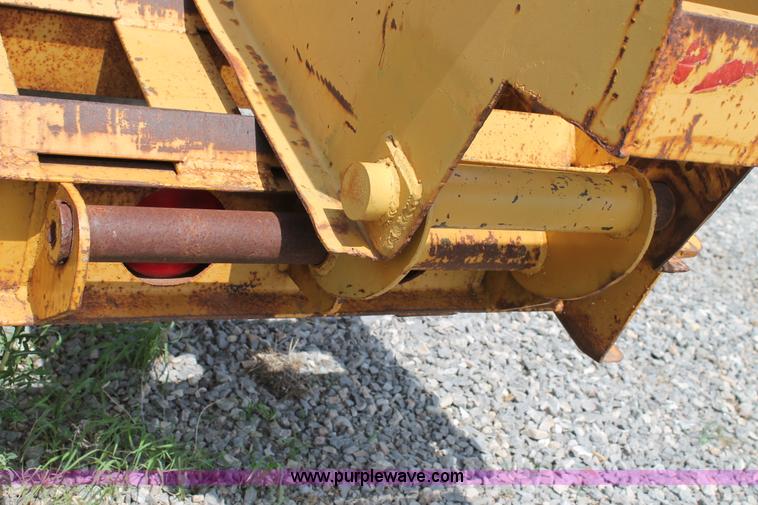 image for item G5745 1996 Belshe DT235 equipment trailer