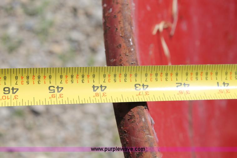 image for item G5748 2004 Cosmo 500 seeder/spreader