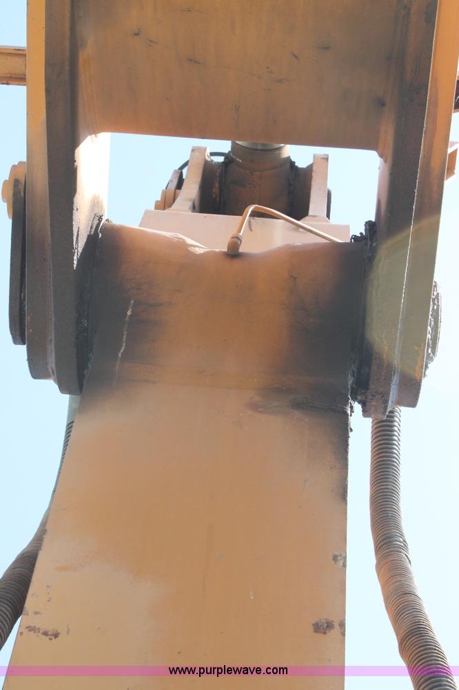 image for item G5751 2003 Case CX330 excavator