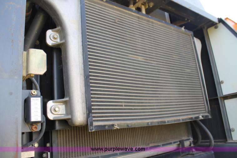 image for item G5751 2003 Case CX330 excavator