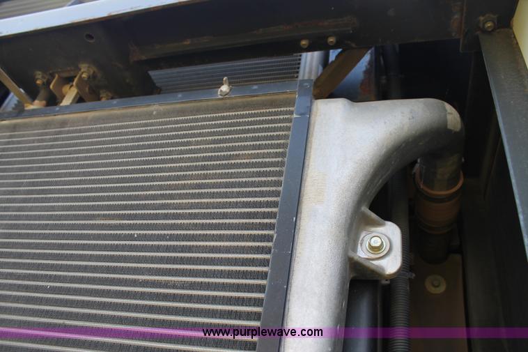 image for item G5751 2003 Case CX330 excavator