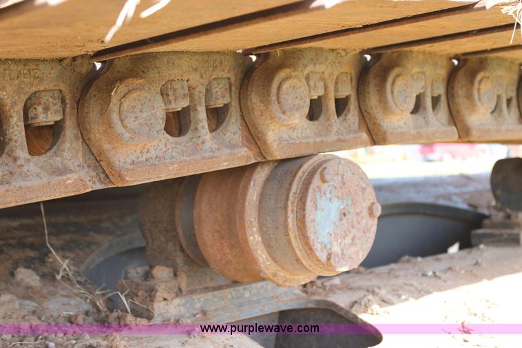 image for item G5751 2003 Case CX330 excavator