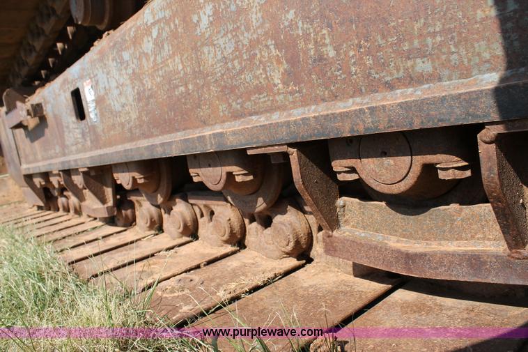 image for item G5751 2003 Case CX330 excavator