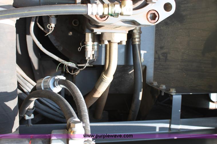 image for item G5751 2003 Case CX330 excavator