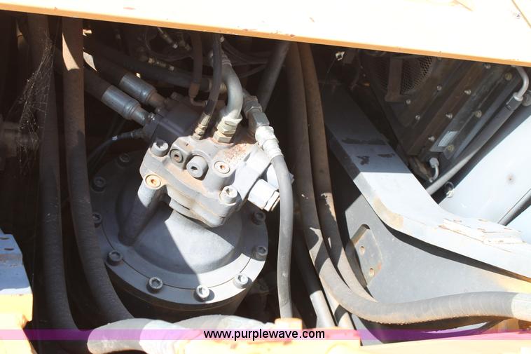 image for item G5751 2003 Case CX330 excavator