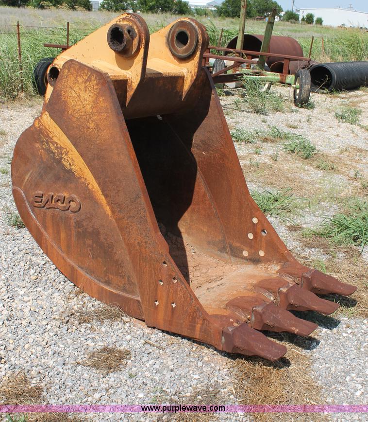 image for item G5752 Esco excavator bucket