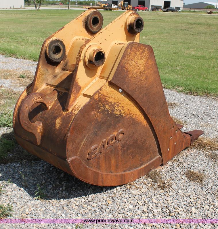 image for item G5752 Esco excavator bucket
