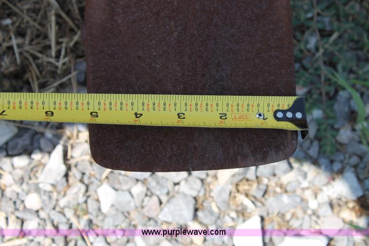 image for item G5752 Esco excavator bucket