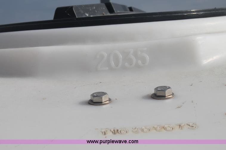 image for item G5758 2,035 gallon water tank