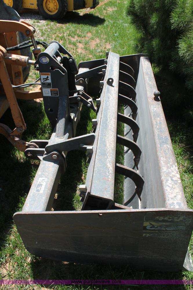 image for item G5787 2005 Case 570M XT landscape loader