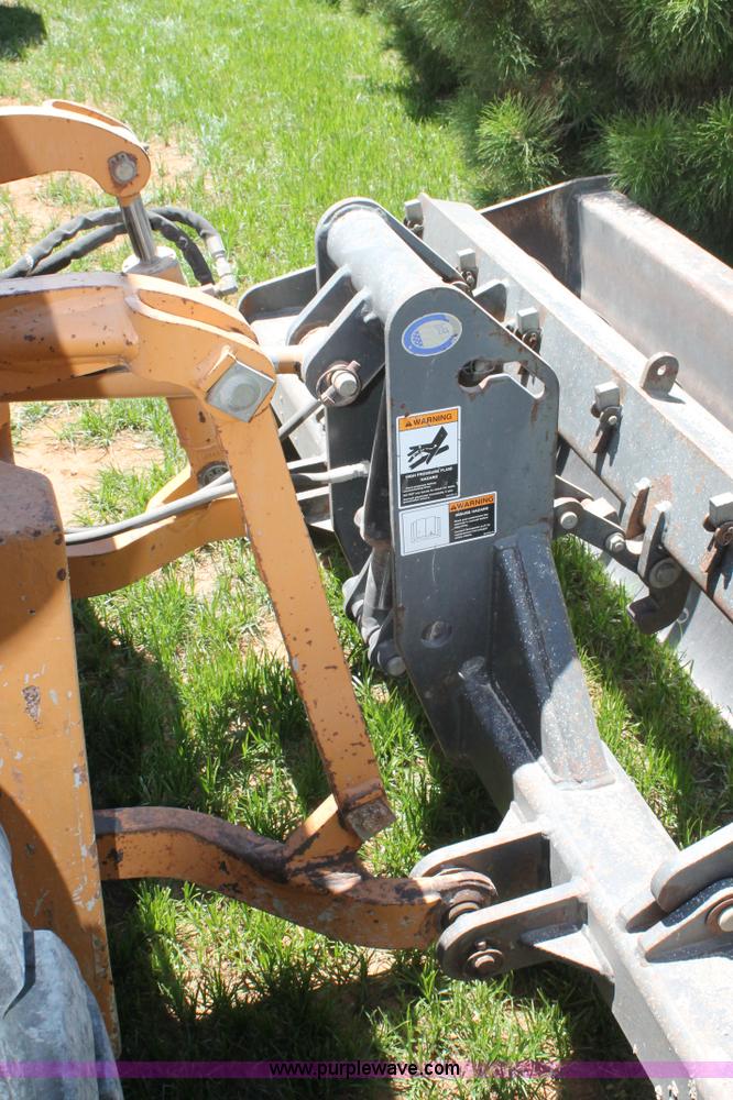 image for item G5787 2005 Case 570M XT landscape loader