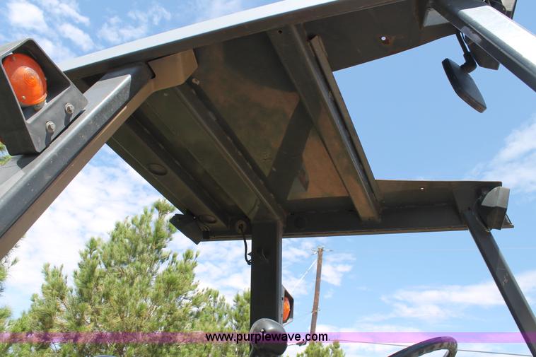 image for item G5787 2005 Case 570M XT landscape loader