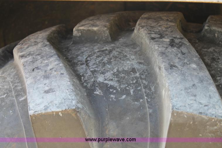 image for item G5787 2005 Case 570M XT landscape loader