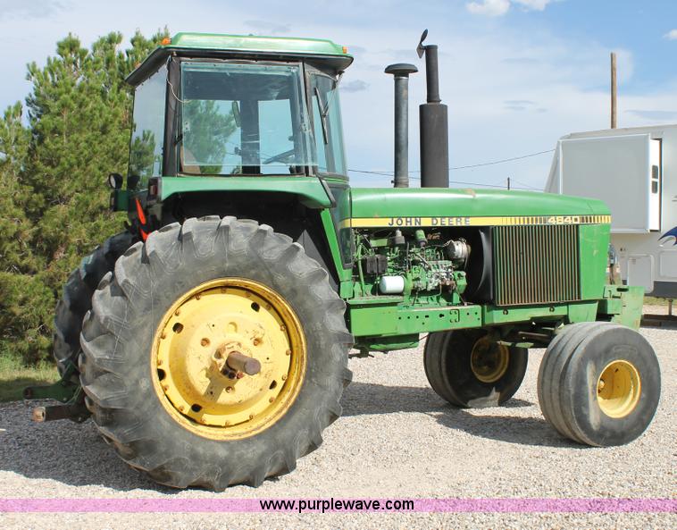 image for item G5788 1981 John Deere 4840 tractor