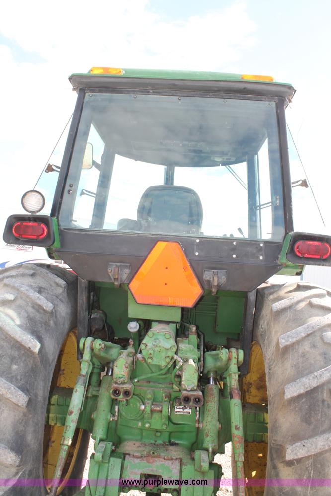 image for item G5788 1981 John Deere 4840 tractor