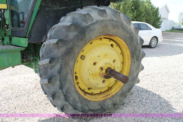 image for item G5788 1981 John Deere 4840 tractor