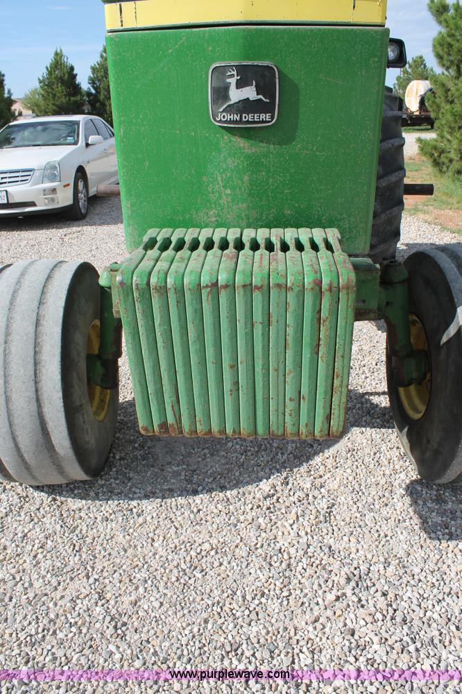 image for item G5788 1981 John Deere 4840 tractor