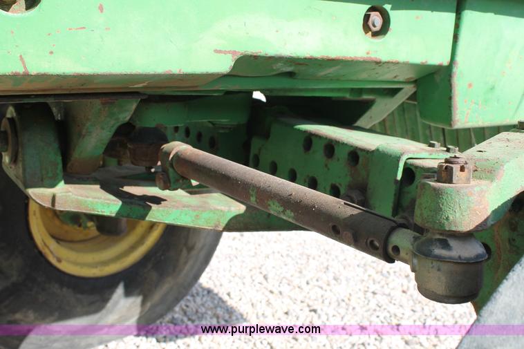 image for item G5788 1981 John Deere 4840 tractor