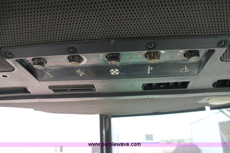 image for item G5788 1981 John Deere 4840 tractor