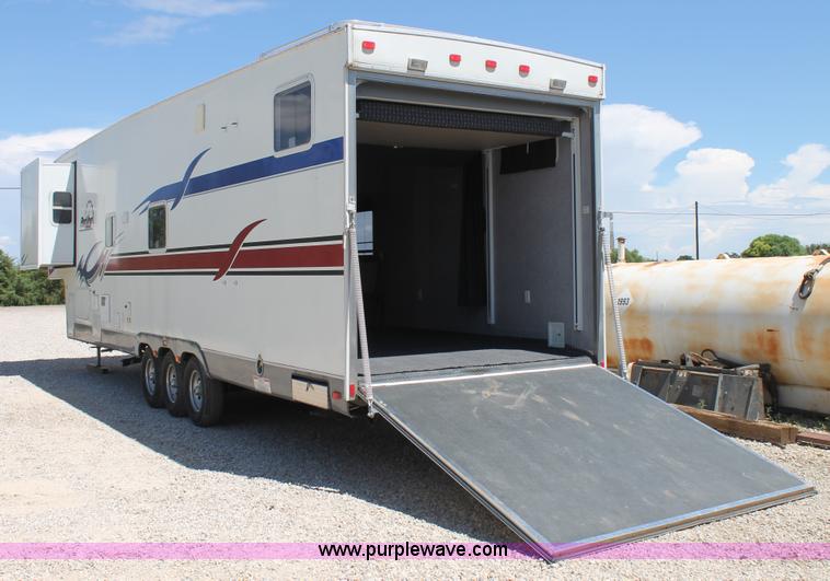 image for item G5789 2007 Fleetwood 37.5' fifth wheel travel trailer
