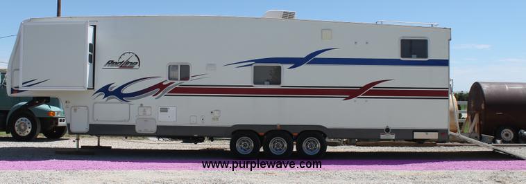 image for item G5789 2007 Fleetwood 37.5' fifth wheel travel trailer