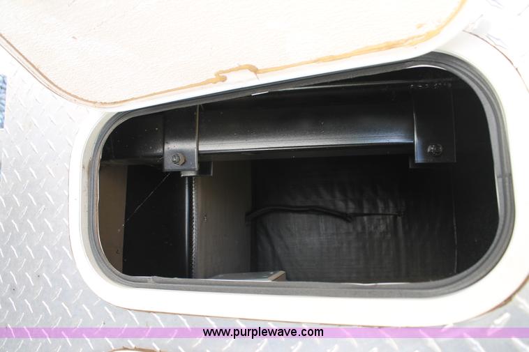 image for item G5789 2007 Fleetwood 37.5' fifth wheel travel trailer