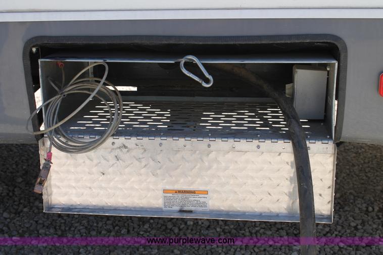 image for item G5789 2007 Fleetwood 37.5' fifth wheel travel trailer