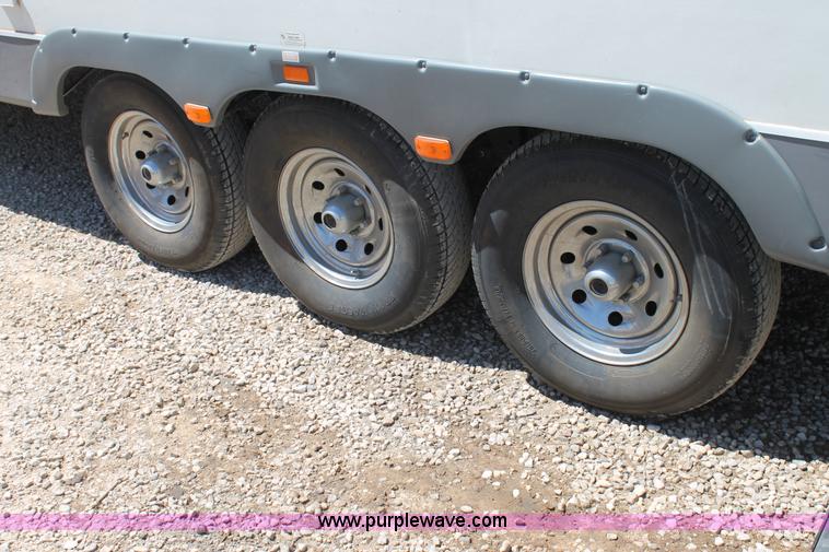 image for item G5789 2007 Fleetwood 37.5' fifth wheel travel trailer