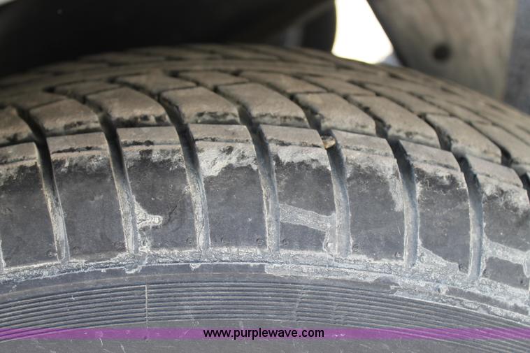 image for item G5789 2007 Fleetwood 37.5' fifth wheel travel trailer