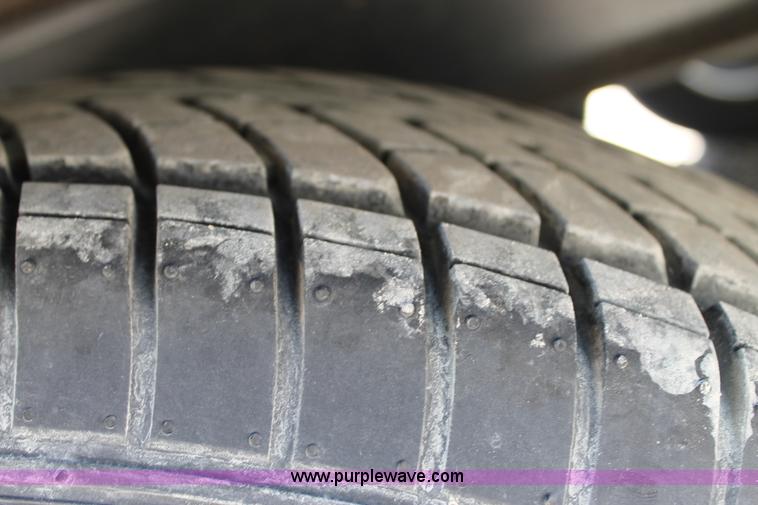 image for item G5789 2007 Fleetwood 37.5' fifth wheel travel trailer