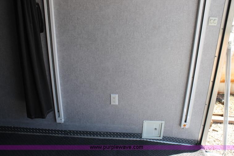 image for item G5789 2007 Fleetwood 37.5' fifth wheel travel trailer