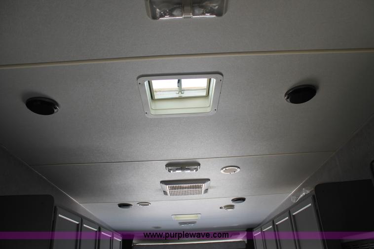 image for item G5789 2007 Fleetwood 37.5' fifth wheel travel trailer