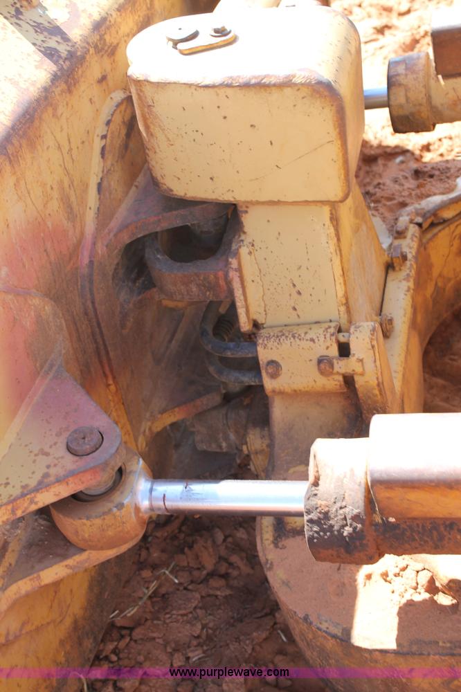 image for item G5793 1992 Caterpillar D5C dozer