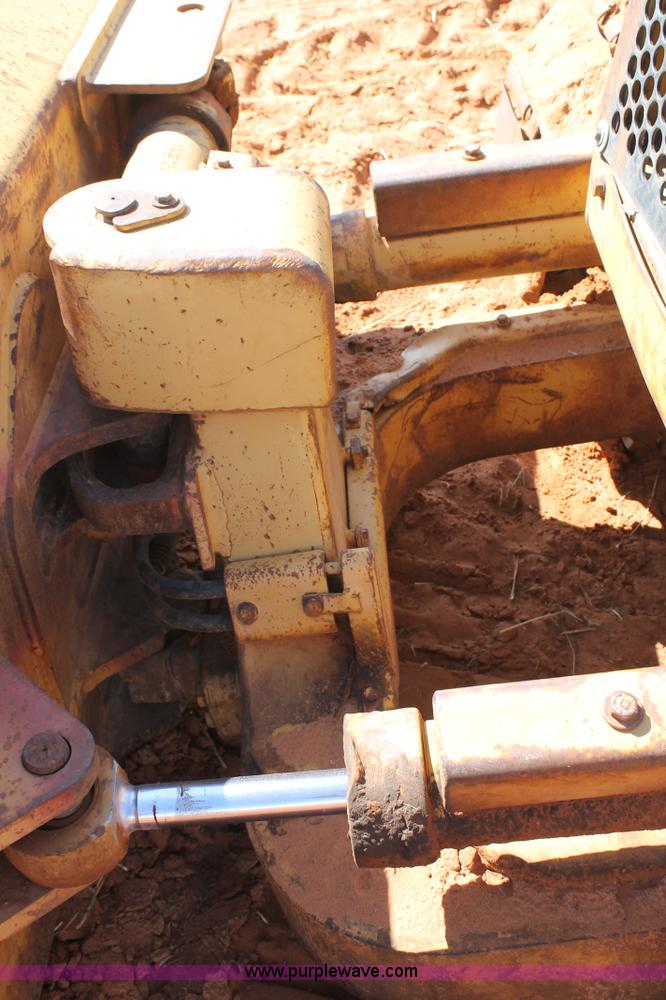 image for item G5793 1992 Caterpillar D5C dozer