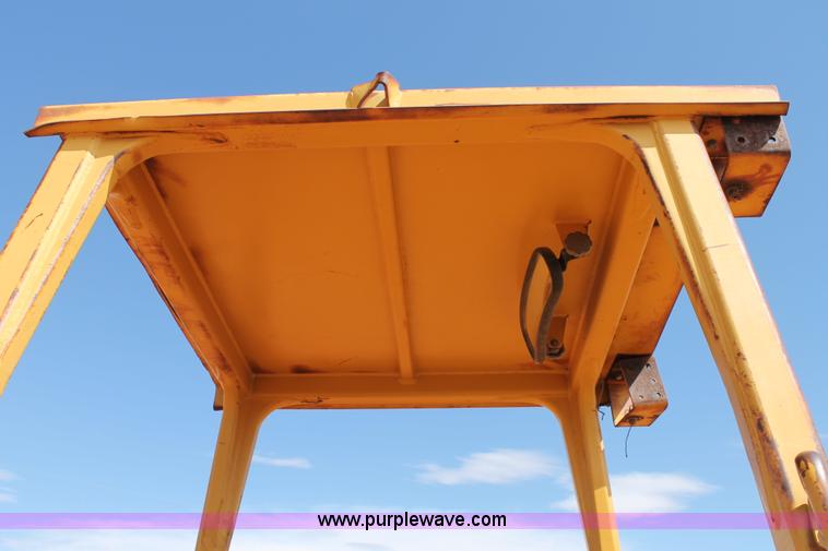 image for item G5793 1992 Caterpillar D5C dozer