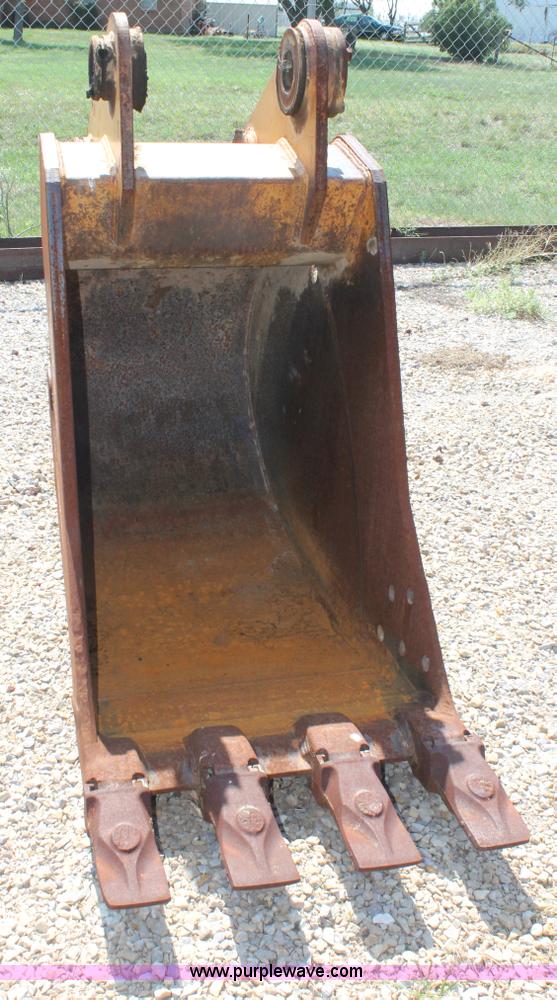 image for item G5798 Esco HDP 30" bucket