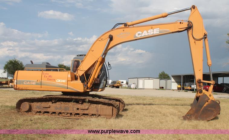 image for item G5799 2002 Case CX240 excavator
