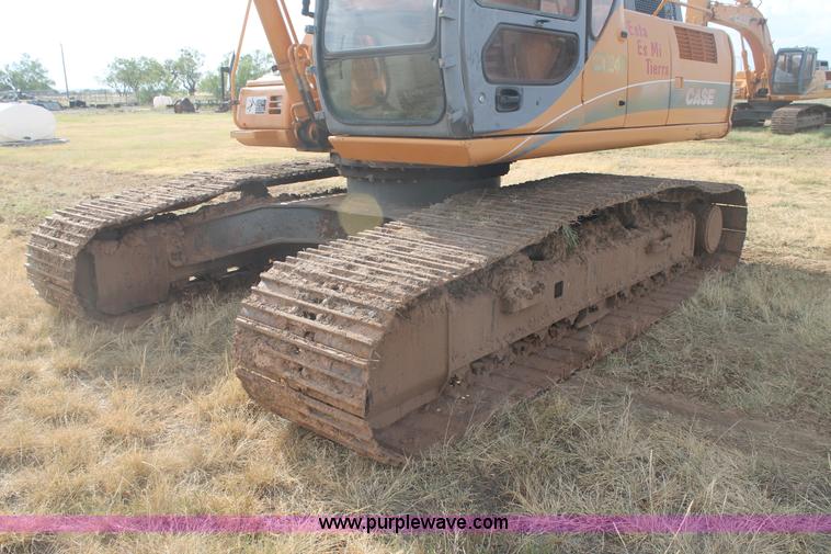 image for item G5799 2002 Case CX240 excavator