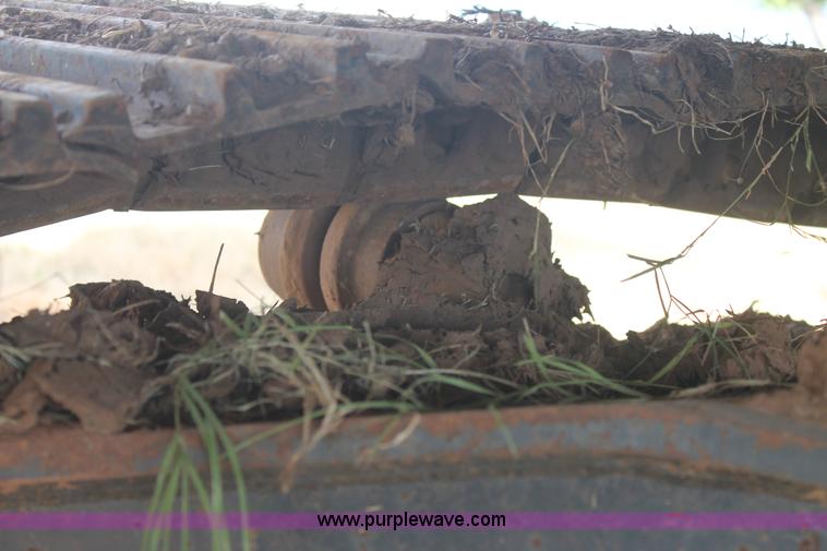 image for item G5799 2002 Case CX240 excavator