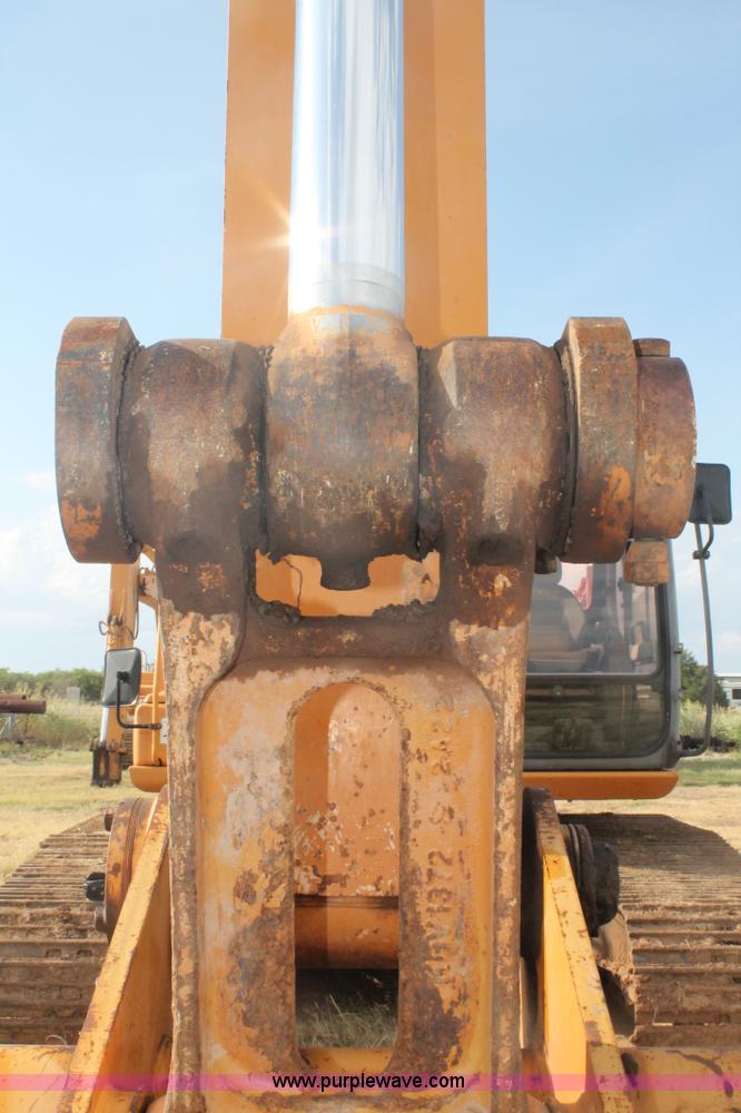 image for item G5799 2002 Case CX240 excavator