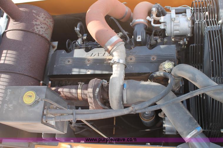 image for item G5799 2002 Case CX240 excavator