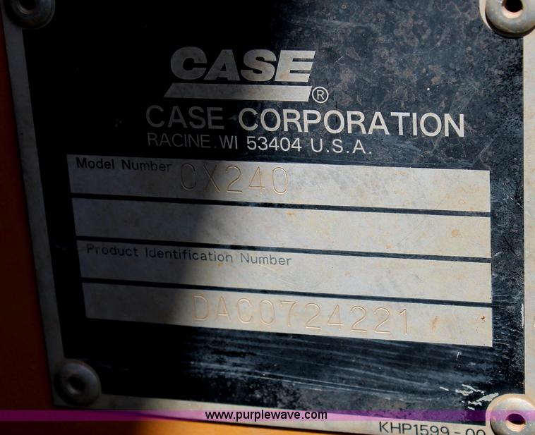 image for item G5799 2002 Case CX240 excavator